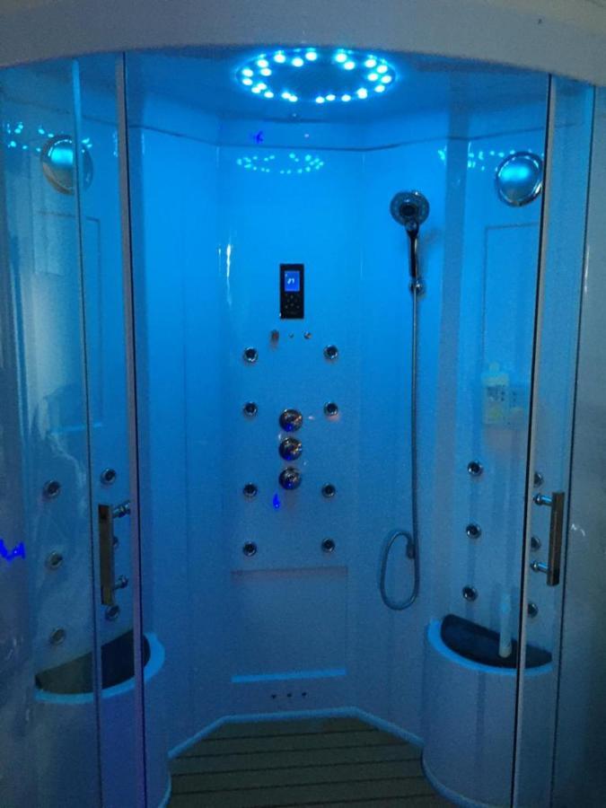 Esprit Zen En Provence Studio Spa Privatif Cheval-Blanc Exterior photo